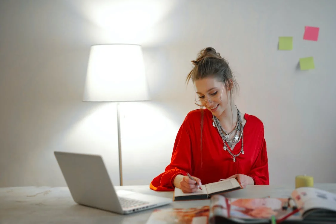 7+ Benefits of an Anonymous Suggestion Box + [4 Real World Examples]