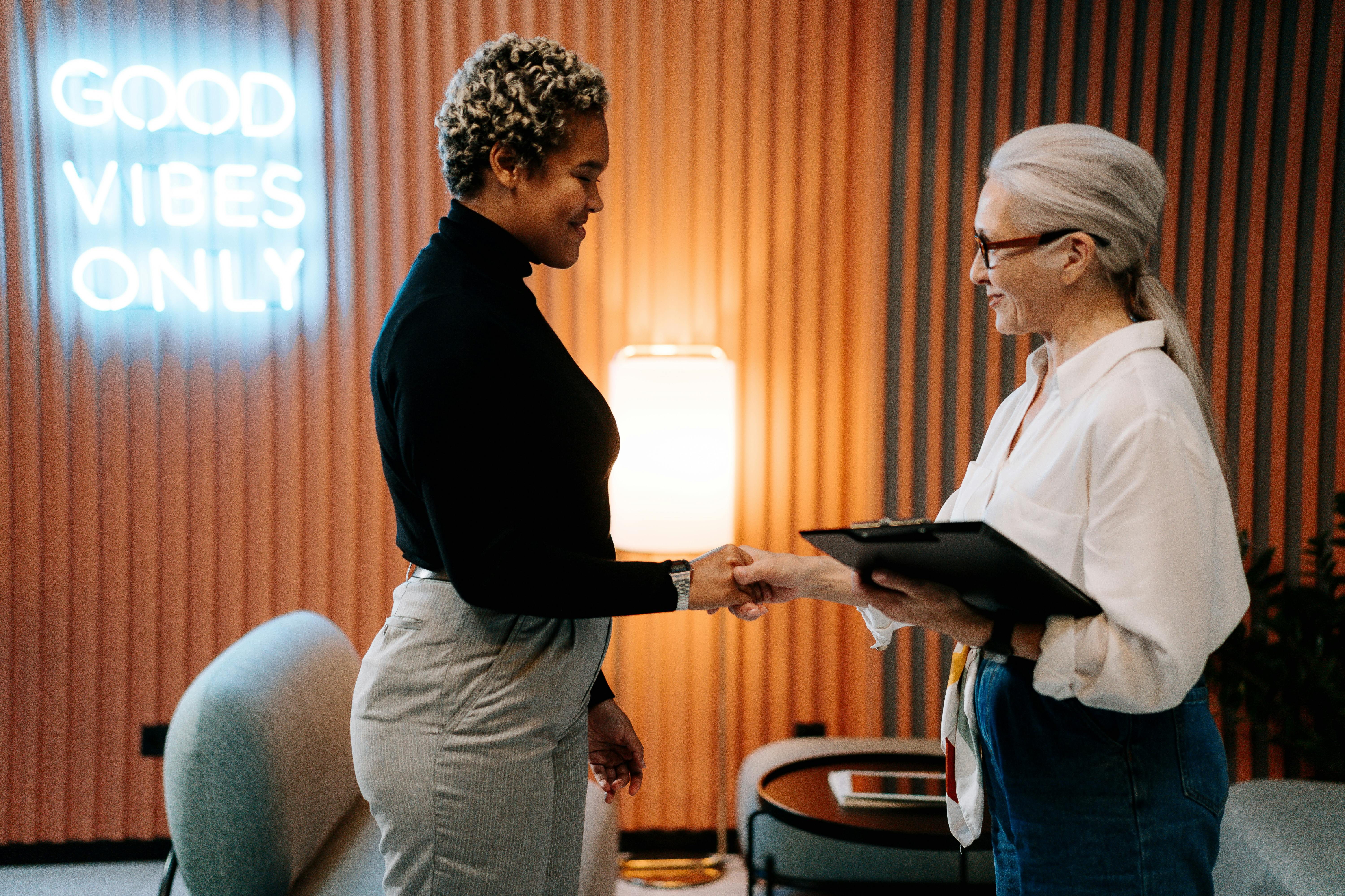 Ultimate Bonus.ly Review: Is it worth the employee recognition tool?
