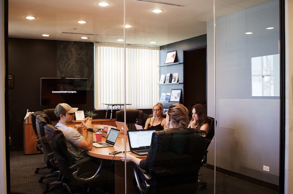|Workplace culture  |Organization affect culture  |Total motivation  |Positive work environment  |Hr and business leaders  |Emotional pressure  |Company's culture  |External force threatens